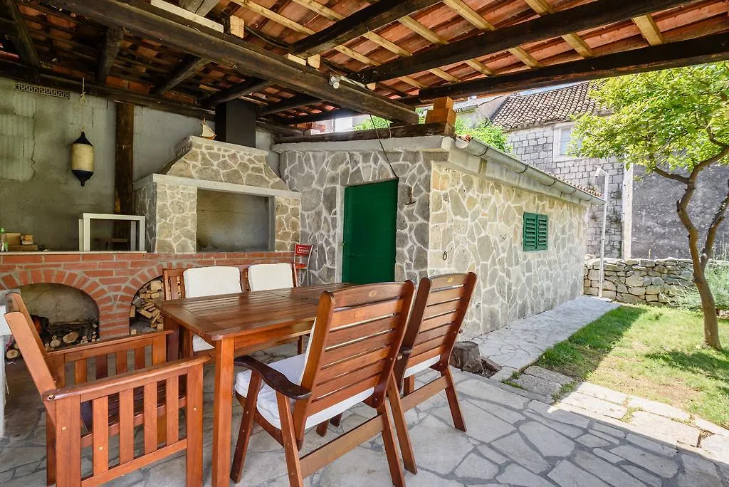 Apartments Lea Trogir 0*,  Croatia
